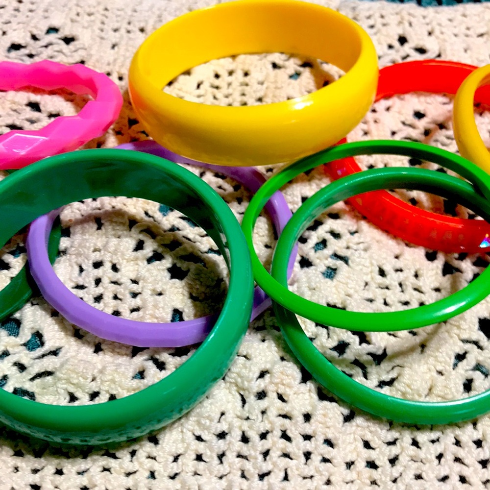 Bakelite Look Bangles - image 3